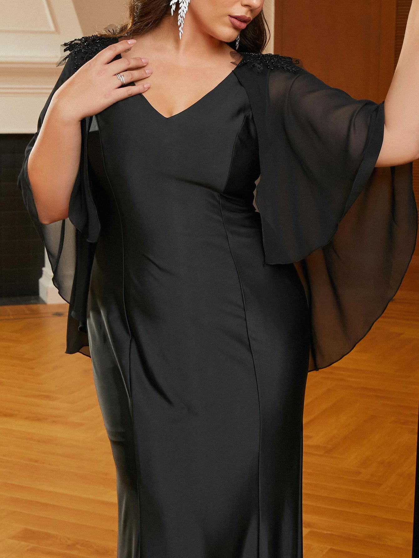 MISSORD Plus Size V-neck Cape Sleeve Black Prom Dress